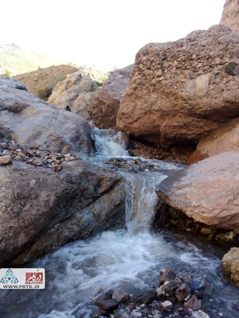 آبشار آوازان 